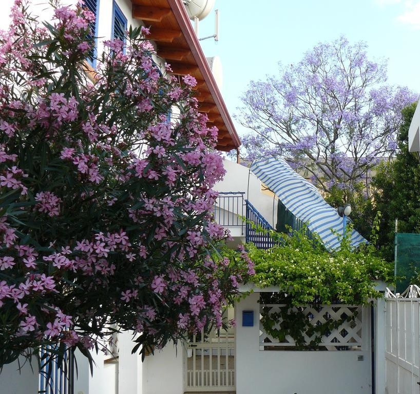 La Jacaranda Hotel ซานตันตีโอโก ภายนอก รูปภาพ